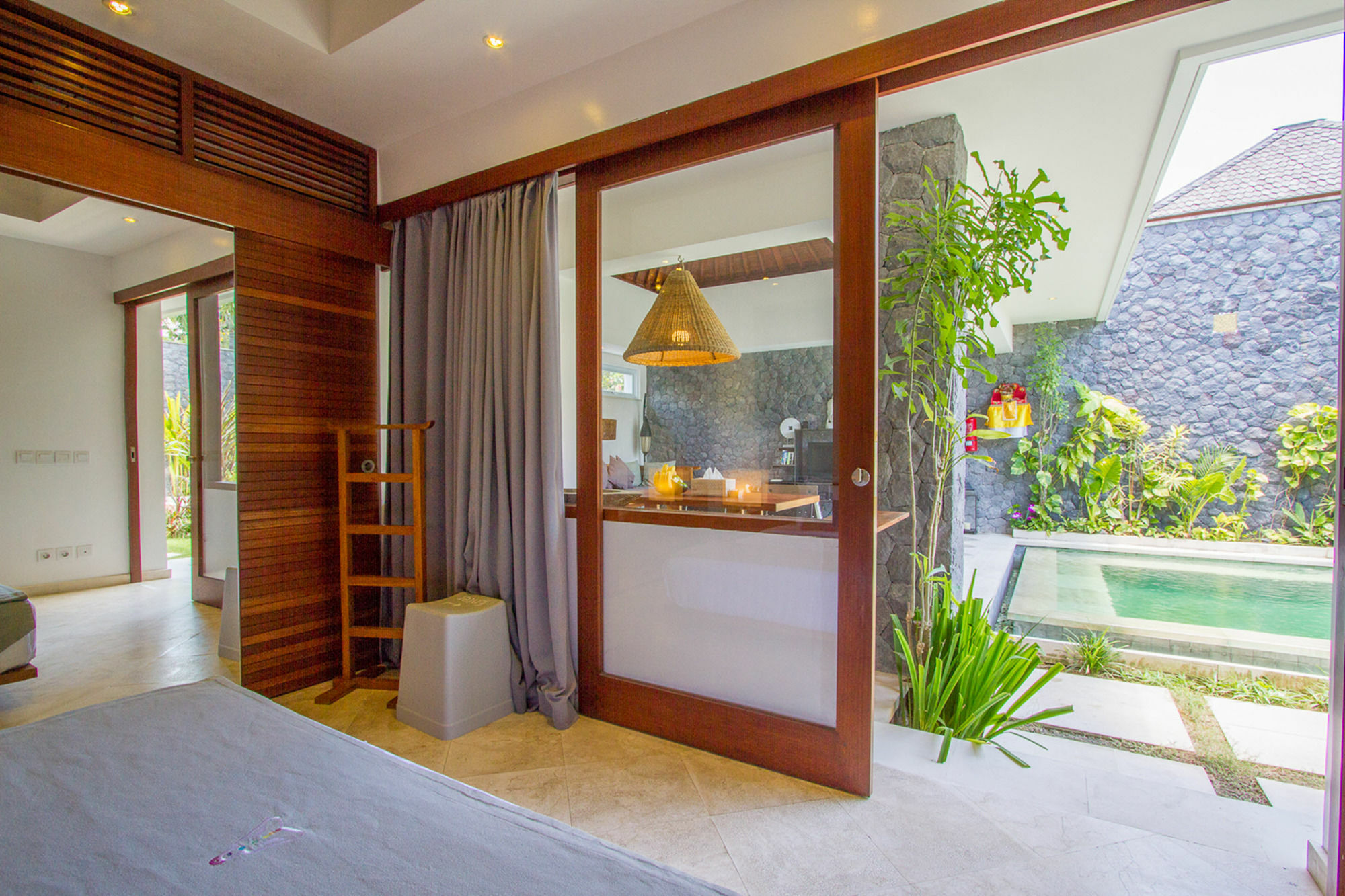סמיניאק Vishuddha Ajna Villa - Outstanding 2 Bdr Villa - Great Location! מראה חיצוני תמונה
